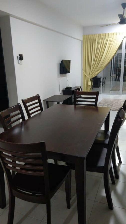 Spacious & Cozy Condo - Hijauan Heights Block C Kajang Dış mekan fotoğraf